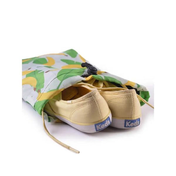 Experience Color and Convenience with the Kaio-Dia Shoe