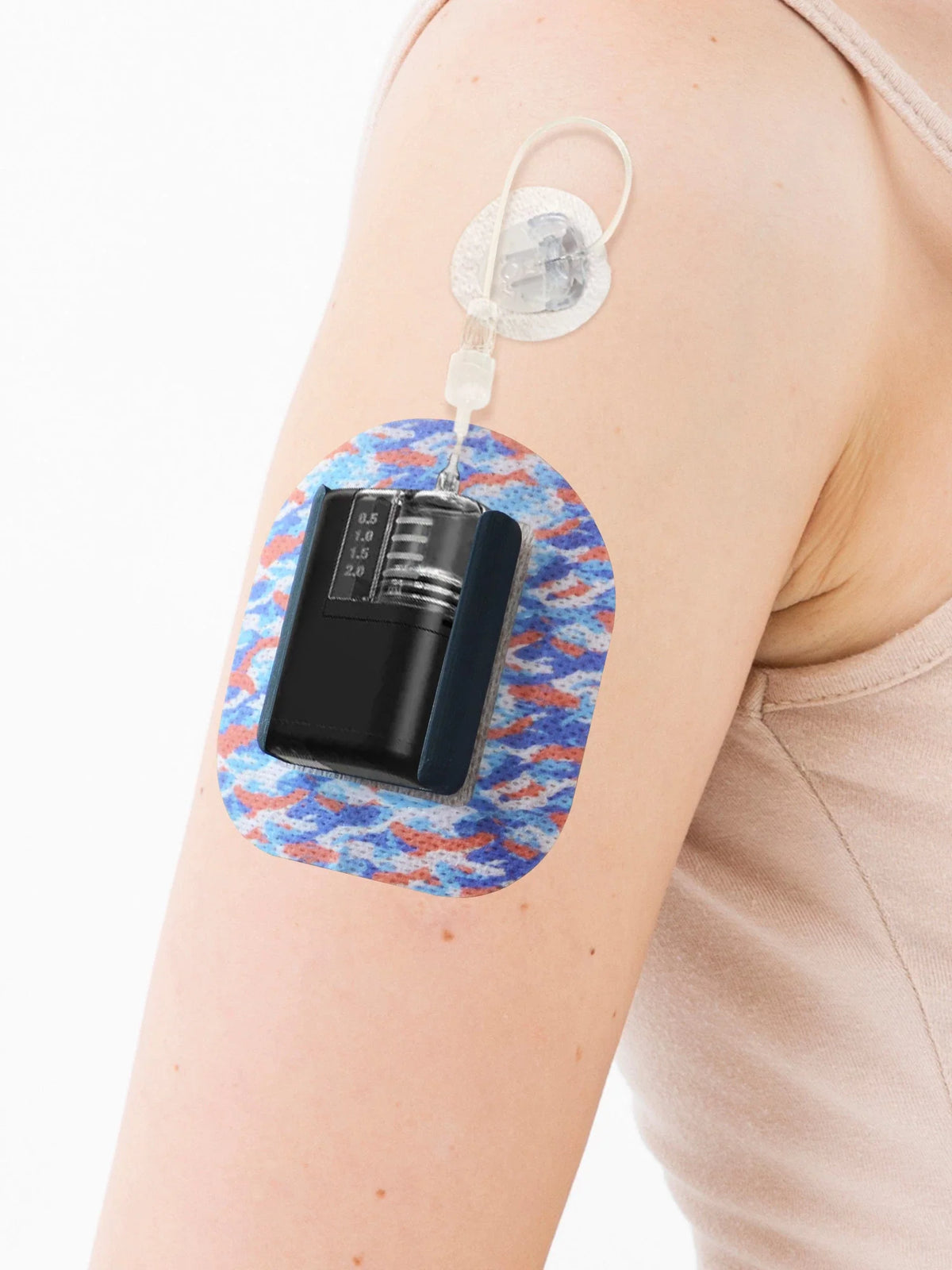 Flow Camo Tandem Mobi patch worn on the upper arm over the Dia-Mobi Clip Image