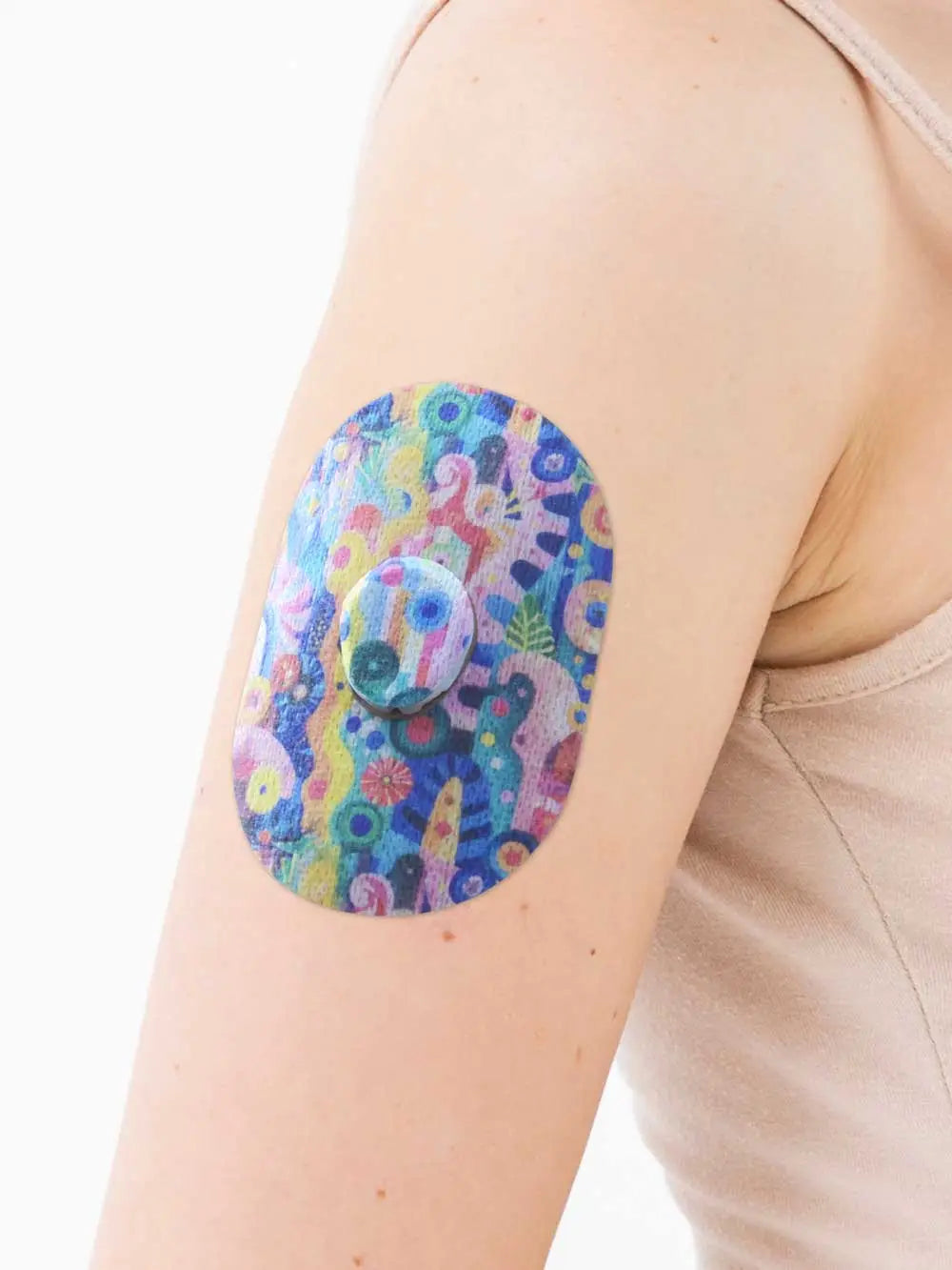 Dexcom G7用 固定パッチ、Ethereal Bloom 柄、腕に装着