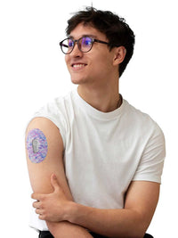 Dexcom G6用 固定パッチ、Spring シリーズ、男性が腕に装着