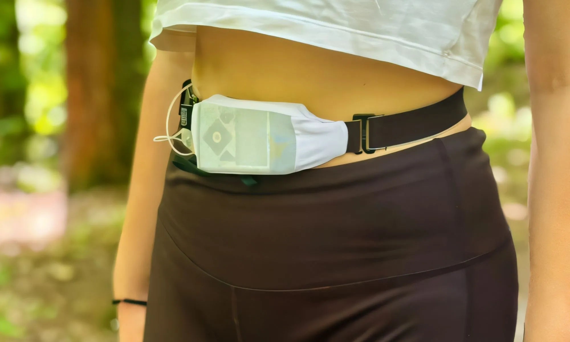 insulin pump belt with mesh window