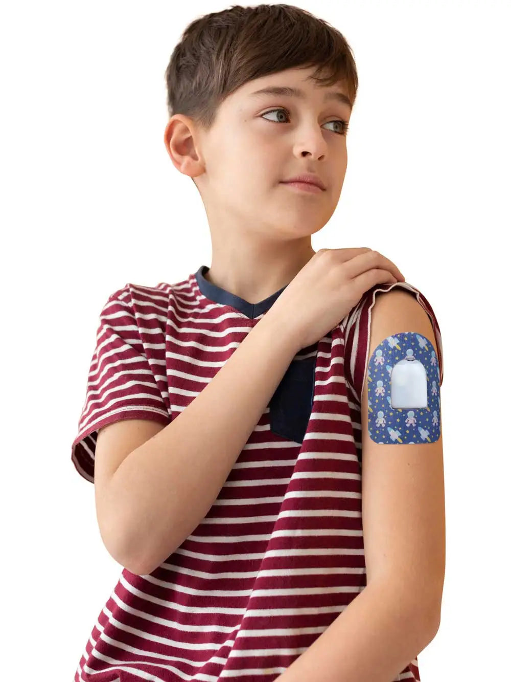 Omnipod ポッド用 固定パッチ、Astronaut 柄、男の子が装着
